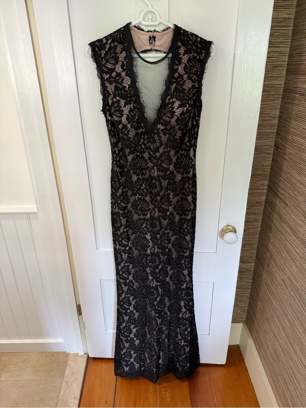Sleeveless Black Lace Maxi Dress with Nude Lining